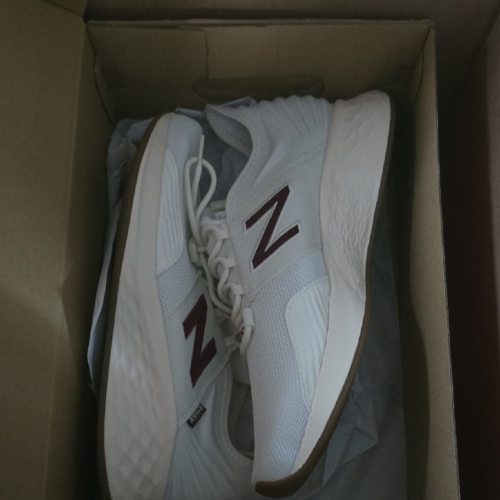 New Balance Men's White and Burgundy Sneakers - Picture 3 of 4